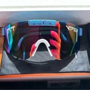 Polarized Pit Vipers